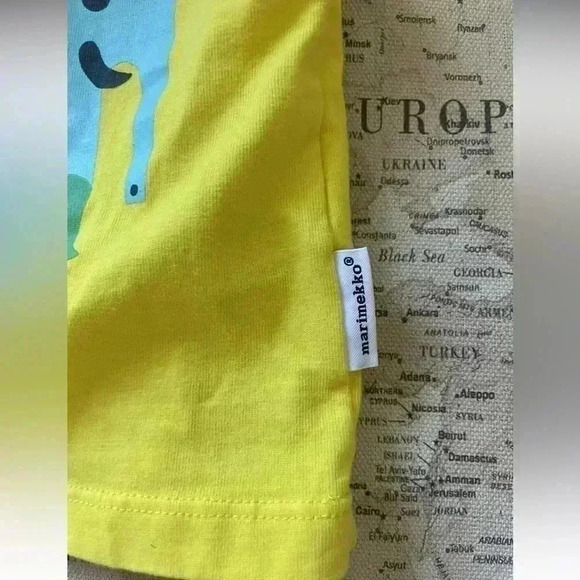 Marimekko 3Mo Yellow Graphic Tank Shipped via USPS - Picture 2 of 4